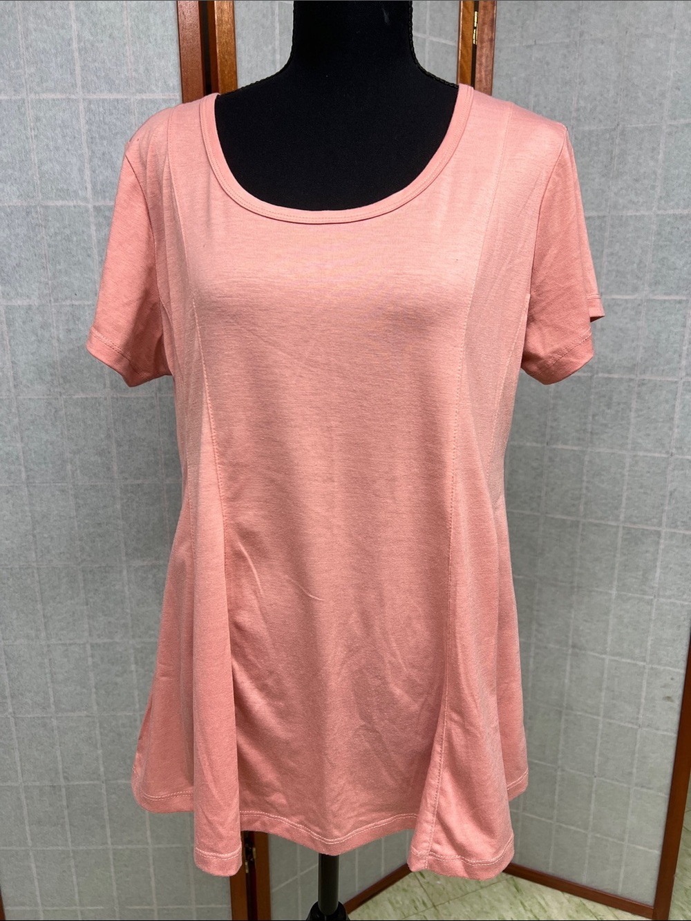just be Rose-Pink Scoop Neck Short Sleeve Top